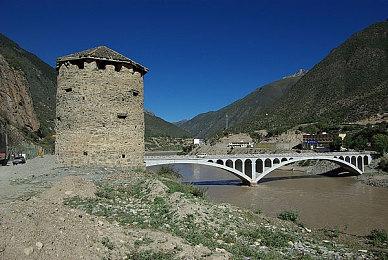 今天是《鬼泣5》发售3周年 全球销量480万套